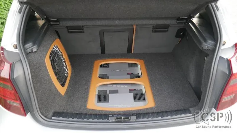 BMW E87