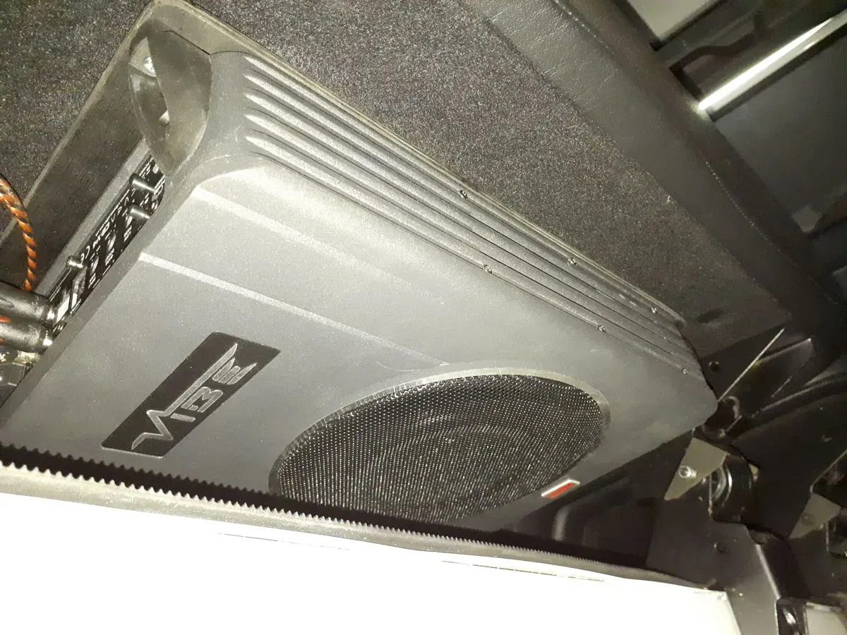 Landrover Defender Soundsystem / CSP Car Hifi Einbauservice Eifel
