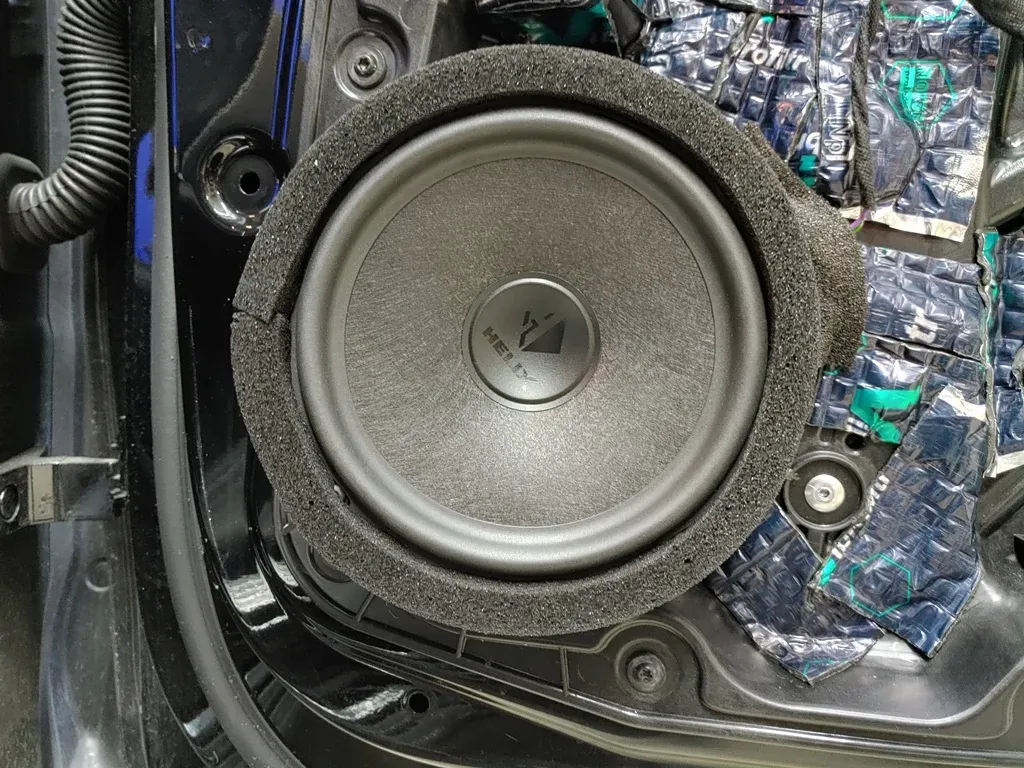 Mercedes B-Klasse - Hifi Soundsystem CSP Car Hifi Nürburgring