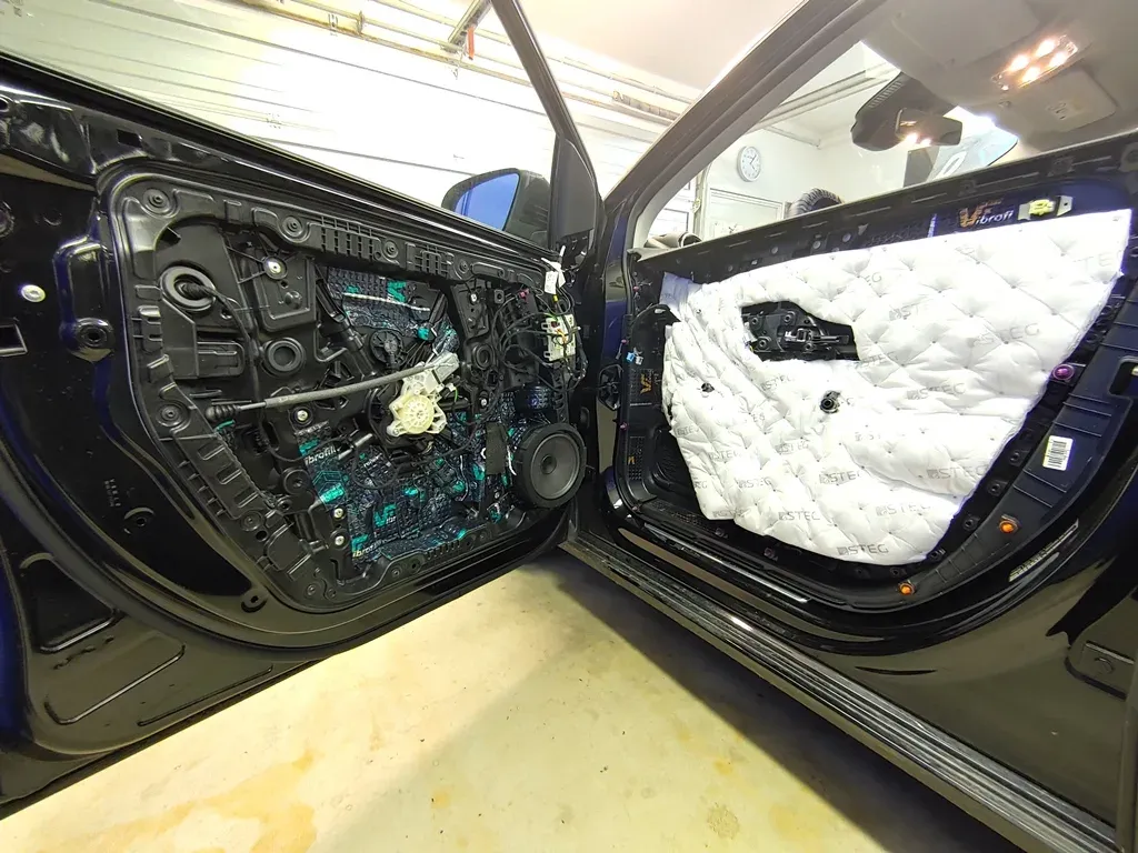 Mercedes B-Klasse - Hifi Soundsystem CSP Car Hifi Nürburgring