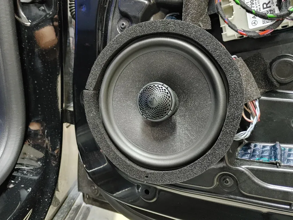 Mercedes B-Klasse - Hifi Soundsystem CSP Car Hifi Nürburgring