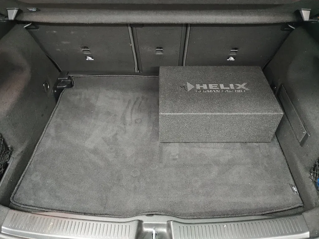 Mercedes B-Klasse - Hifi Soundsystem CSP Car Hifi Nürburgring