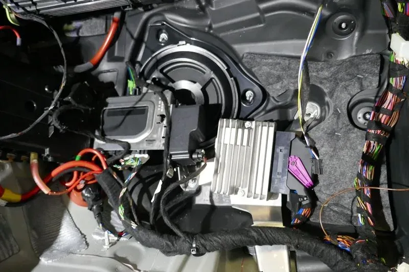 Mercedes C43 S205 - Hifi Soundsystem
