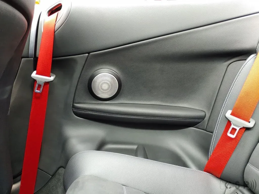 Mercedes C-Klasse Cabrio - 10 Kanal DSP Hifi Soundsystem