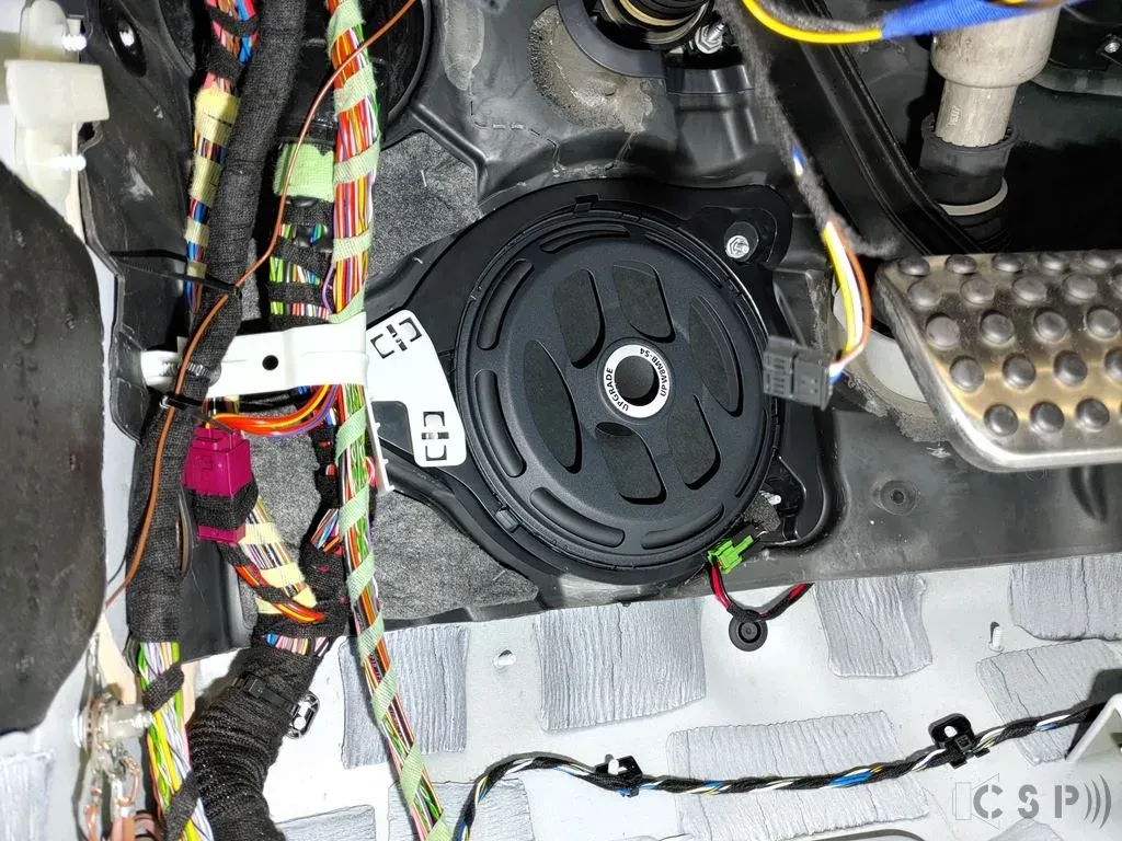 Mercedes C-Klasse Cabrio - 10 Kanal DSP Hifi Soundsystem