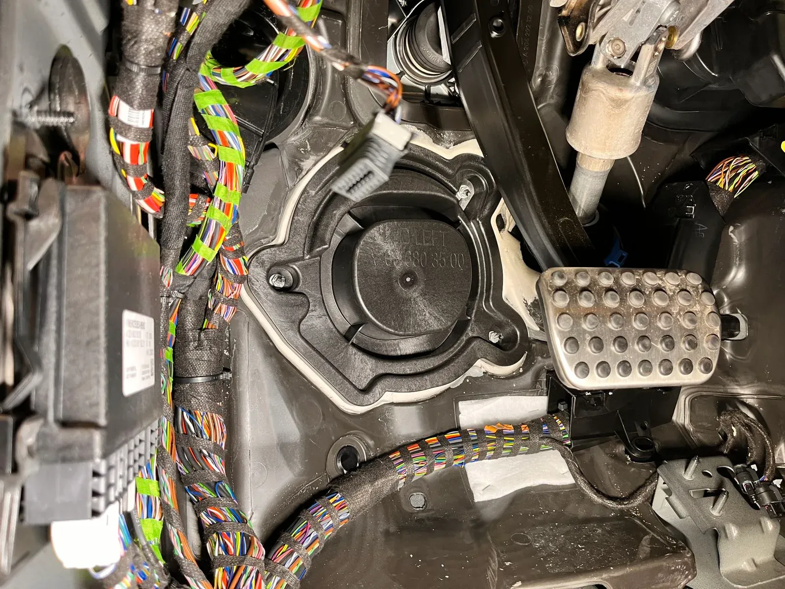 Mercedes C-Klasse W206 - Advanced Audiosystem