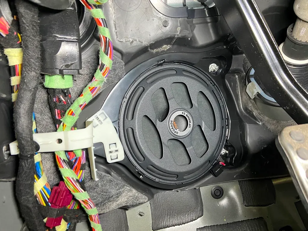 Mercedes Cabrio A205 - Premium Sound Upgrade
