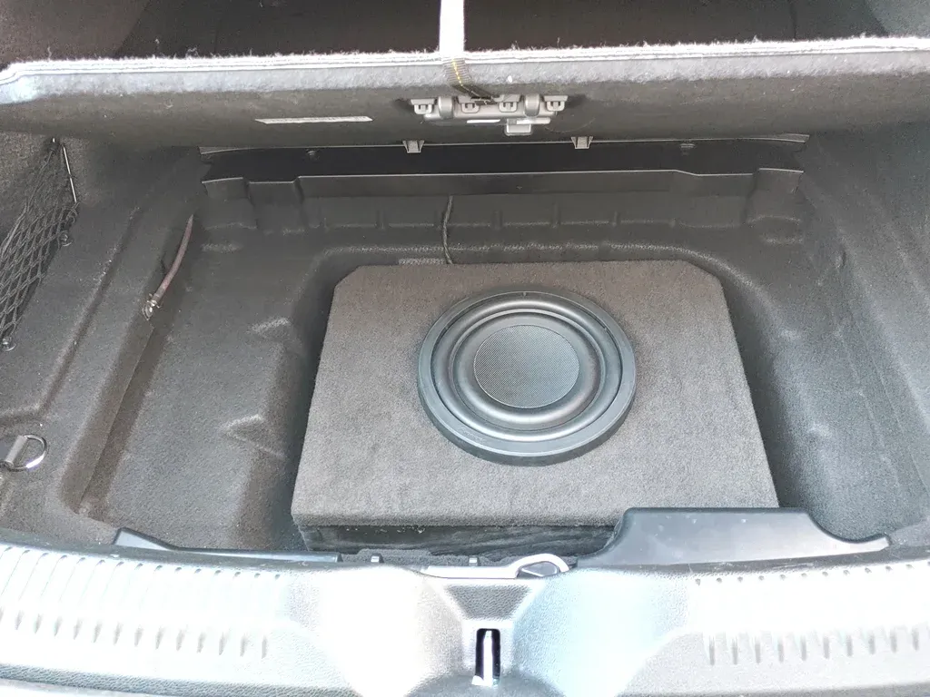 Mercedes CLS - DSP Hifi Anlage mit Subwoofer Erweiterung