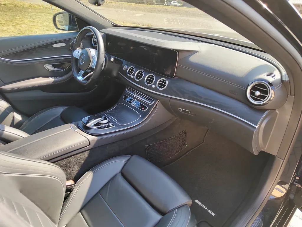 Mercedes E-Klasse - High Performance Soundsystem / CSP Car Hifi