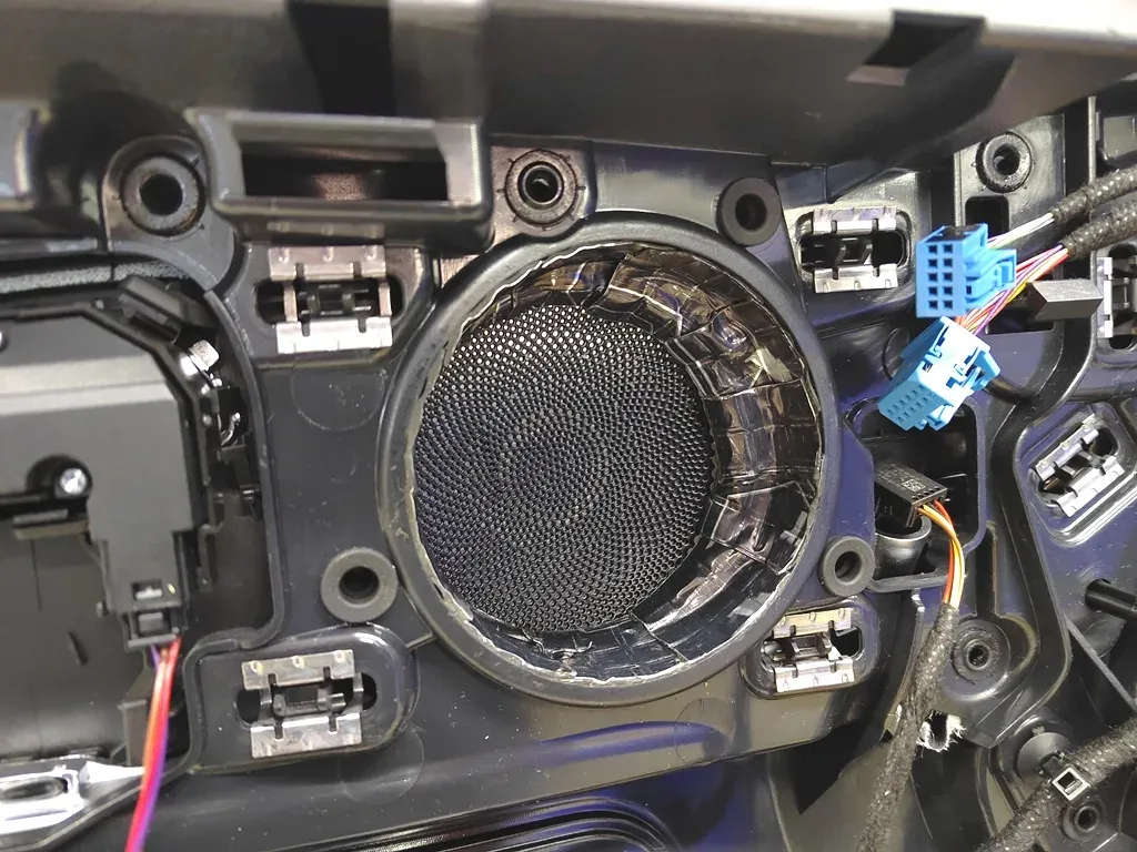 Mercedes E-Klasse - High Performance Soundsystem / CSP Car Hifi