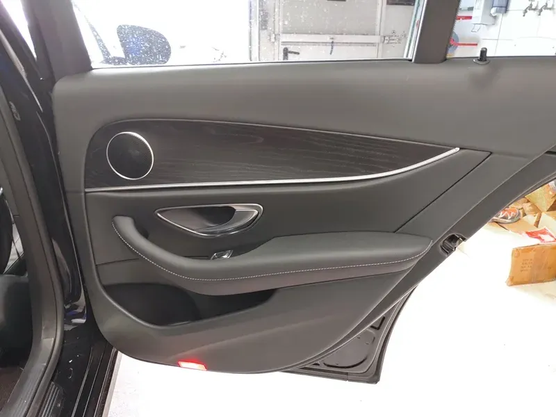 Mercedes E-Klasse - High Performance Soundsystem / CSP Car Hifi