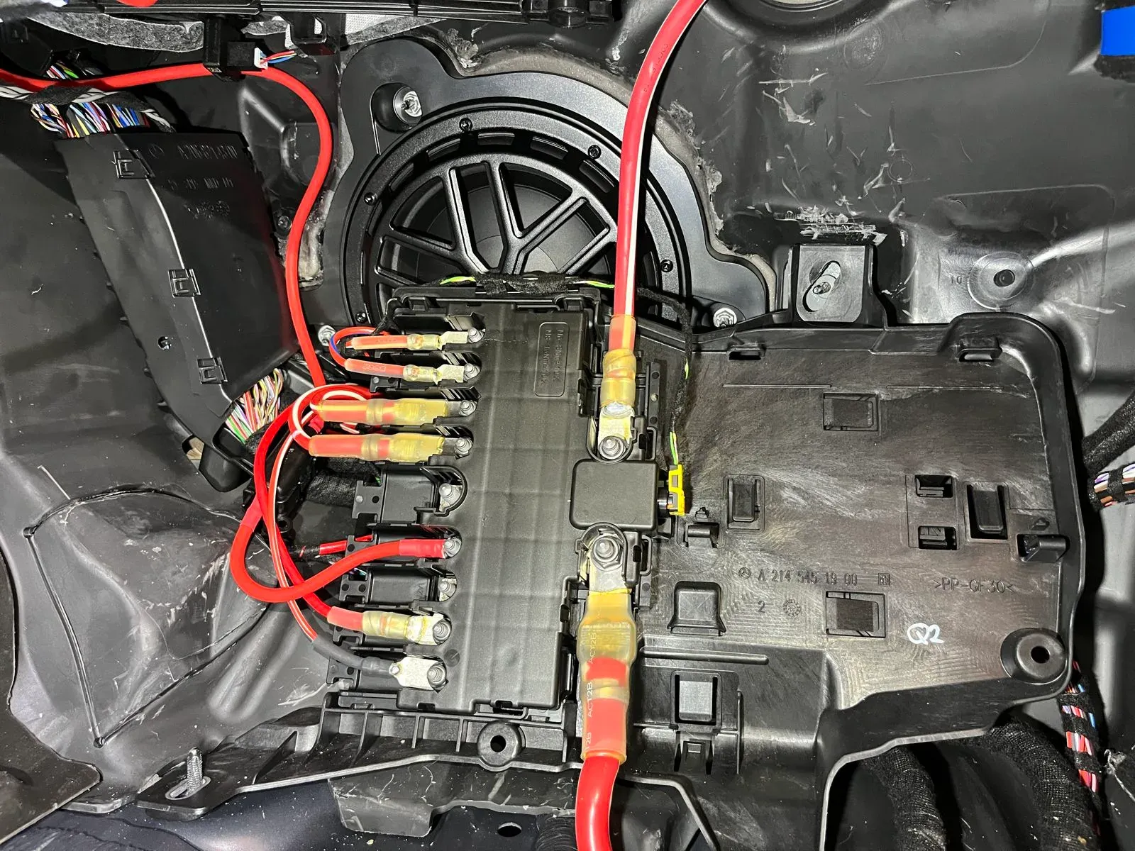 Mercedes E-Klasse W214 - Premium Audiosystem