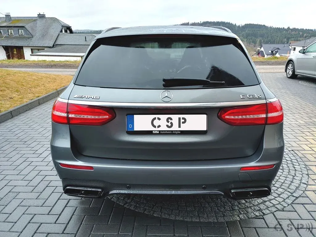 Mercedes E63 - High End Soundsystem