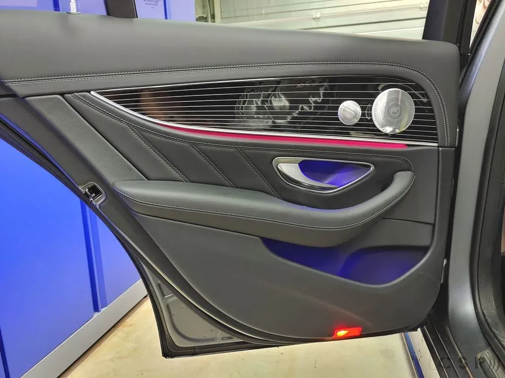 Mercedes E63 - High End Soundsystem