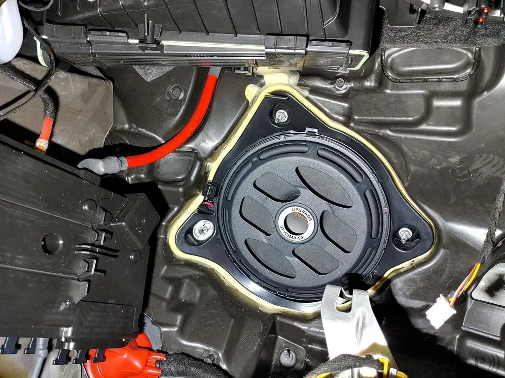 Mercedes E63 - High End Soundsystem