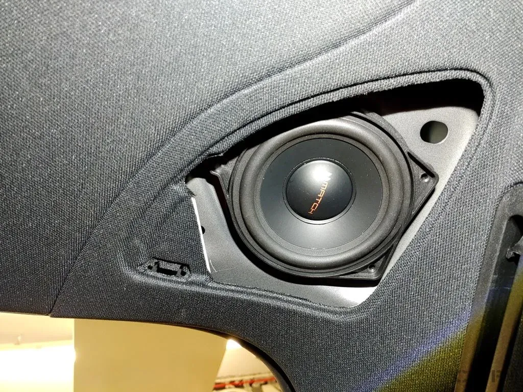 Mercedes E63 - High End Soundsystem
