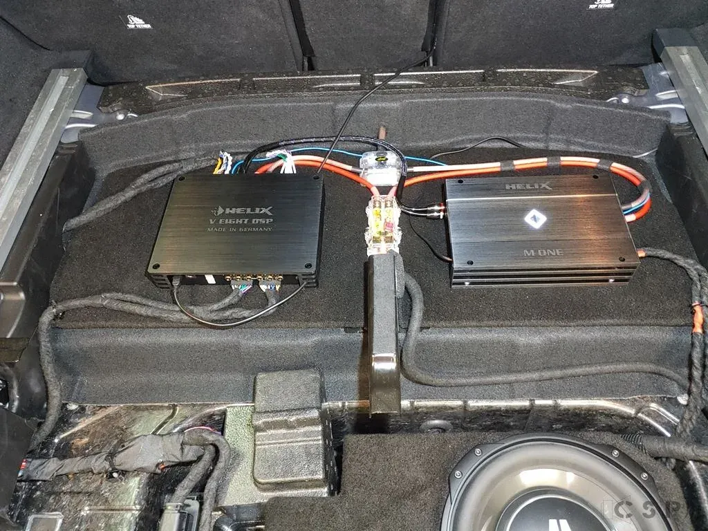 Mercedes E63 - High End Soundsystem
