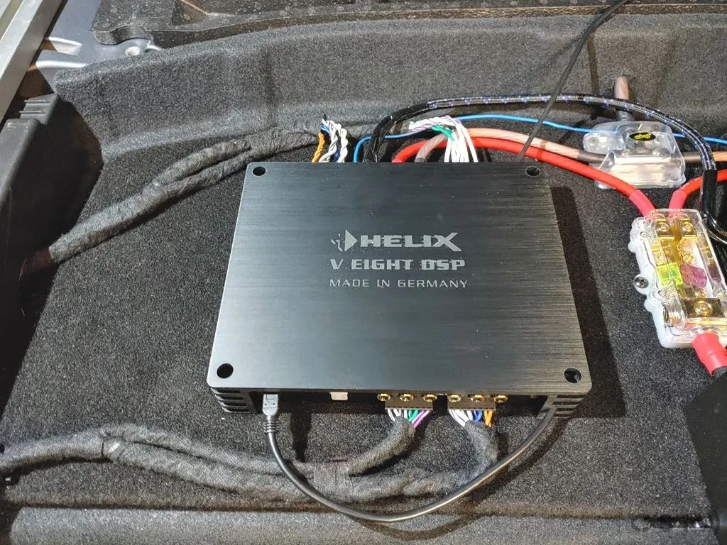 Mercedes E63 - High End Soundsystem