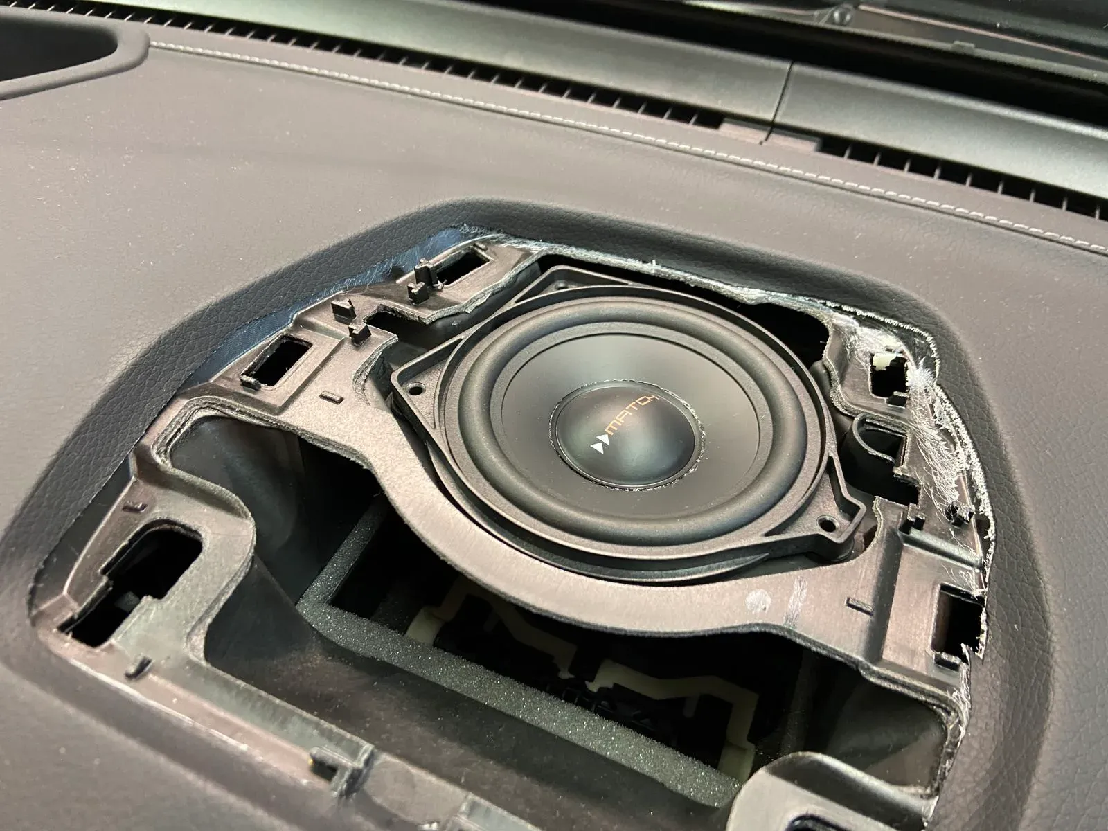 Mercedes GLC X253 - Performance Audiosystem