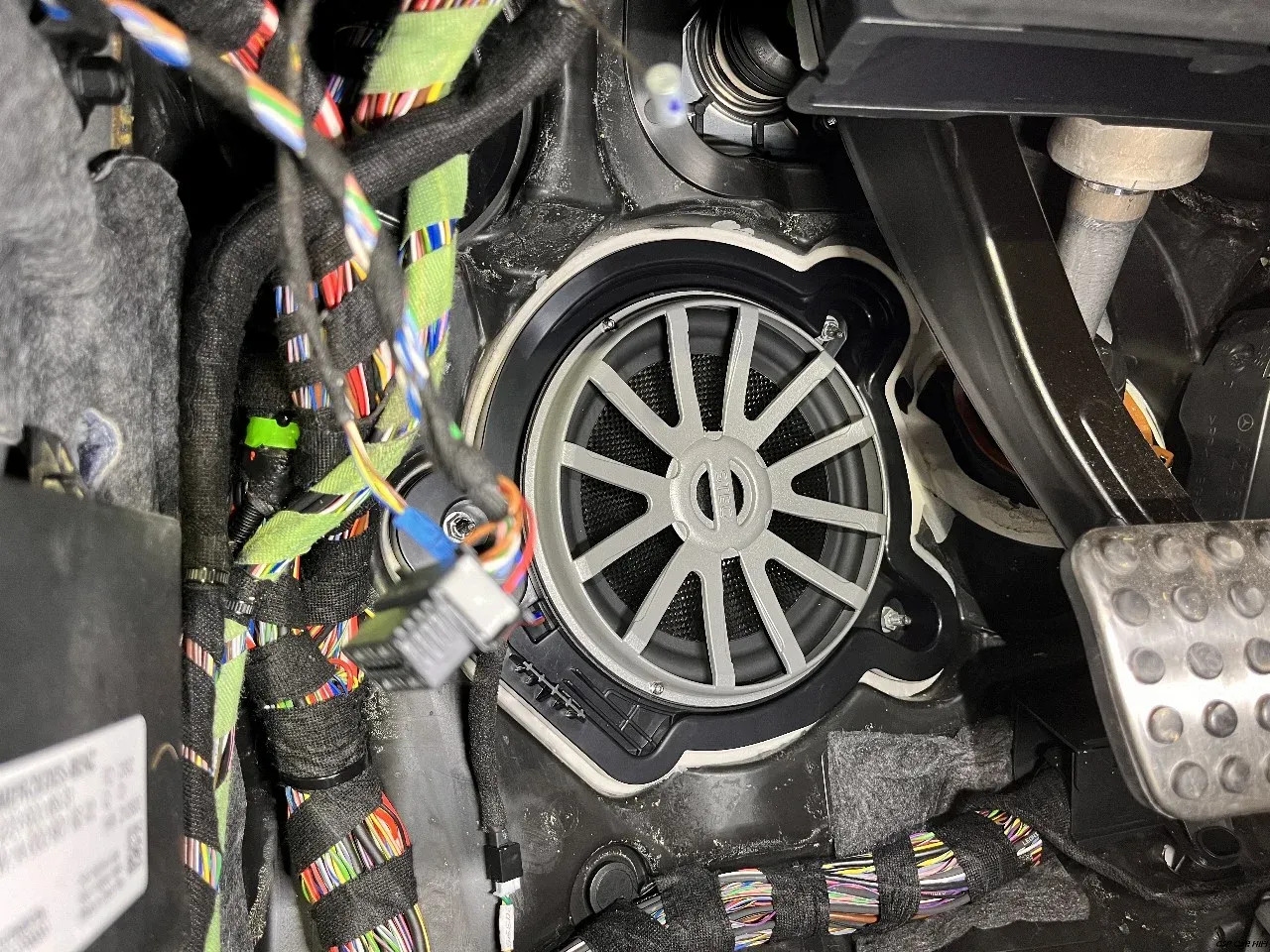 Mercedes GLC X254 - Performance Audiosystem