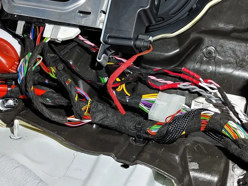 Mercedes S213 - DSP 8 Kanal Hifi Soundsystem