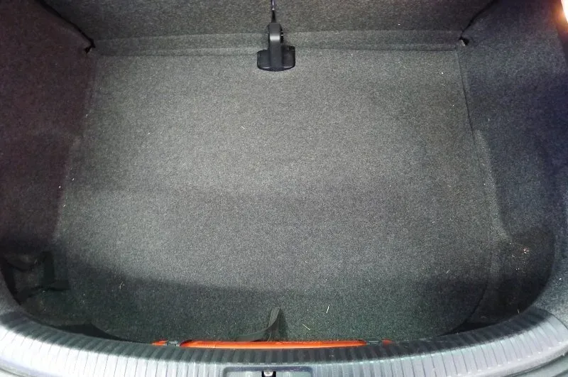 VW Scirocco - Subwoofer nachrüsten by CSP Car Hifi Nürburgring Eifel