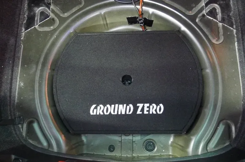 VW Scirocco - Subwoofer nachrüsten by CSP Car Hifi Nürburgring Eifel