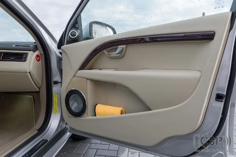 Volvo S80 mit High End Soundsystem