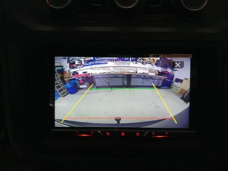 VW Caddy - Rückfahrkamera mit Hifi Soundsystem