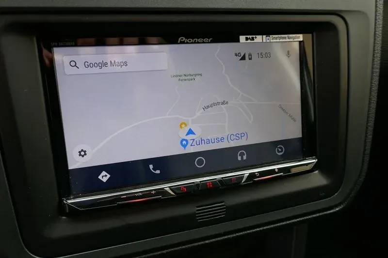 VW Caddy - Rückfahrkamera mit Hifi Soundsystem