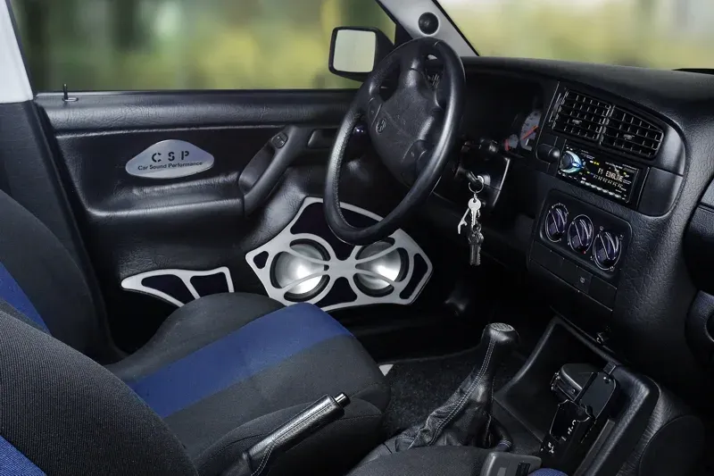 VW Golf 3 Soundsystem der Extraklasse mit Showeffect