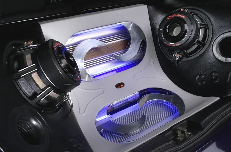 VW Golf 3 Soundsystem der Extraklasse mit Showeffect