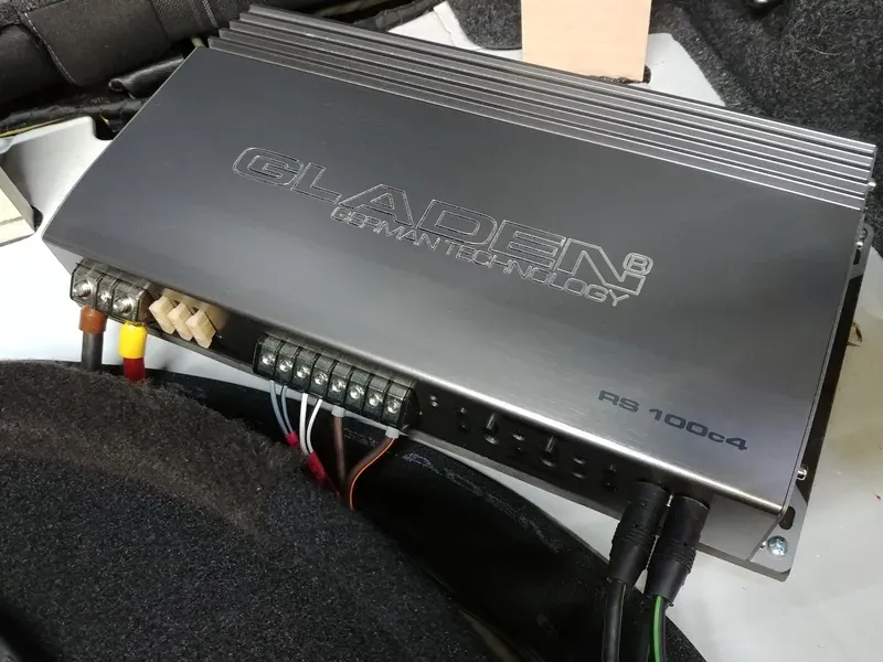 VW Golf 6 Soundsystem Upgrade / CSP Einbauservice am Nürburgring