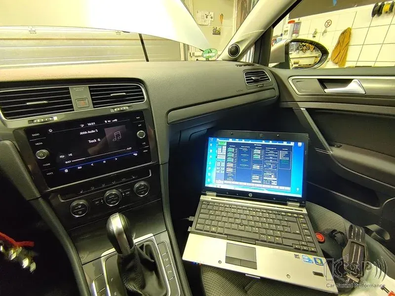 VW Golf 7 DSP Hifi Anlage mit Subwoofer