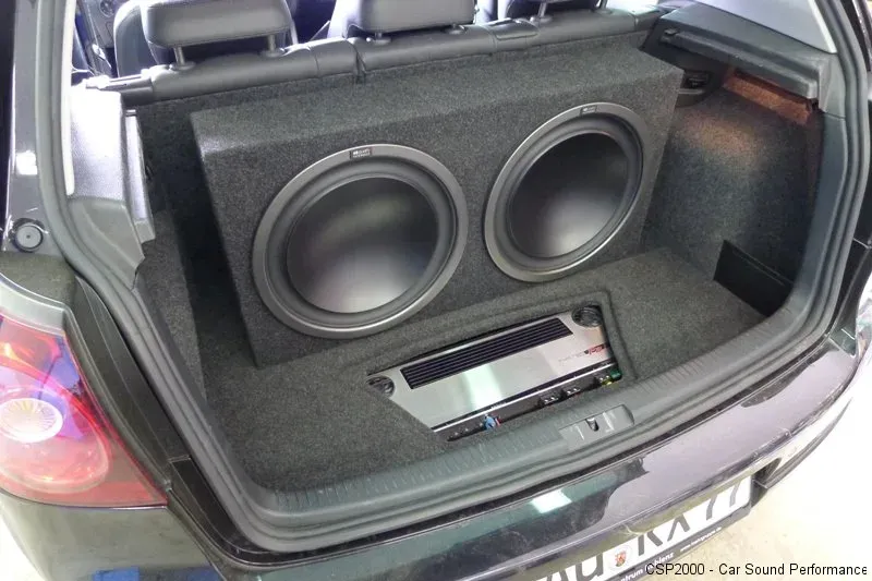 VW Golf 5 Subwoofer Upgrade / Car Hifi Einbauservice CSP Nürburgring