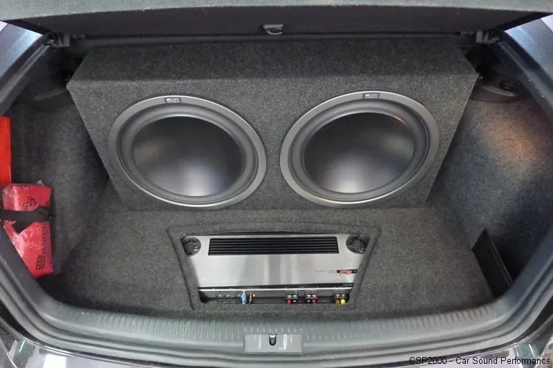 VW Golf 5 Subwoofer Upgrade / Car Hifi Einbauservice CSP Nürburgring