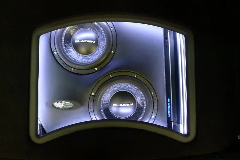 VW Passat B7 Soundsystem Upgrade / CSP