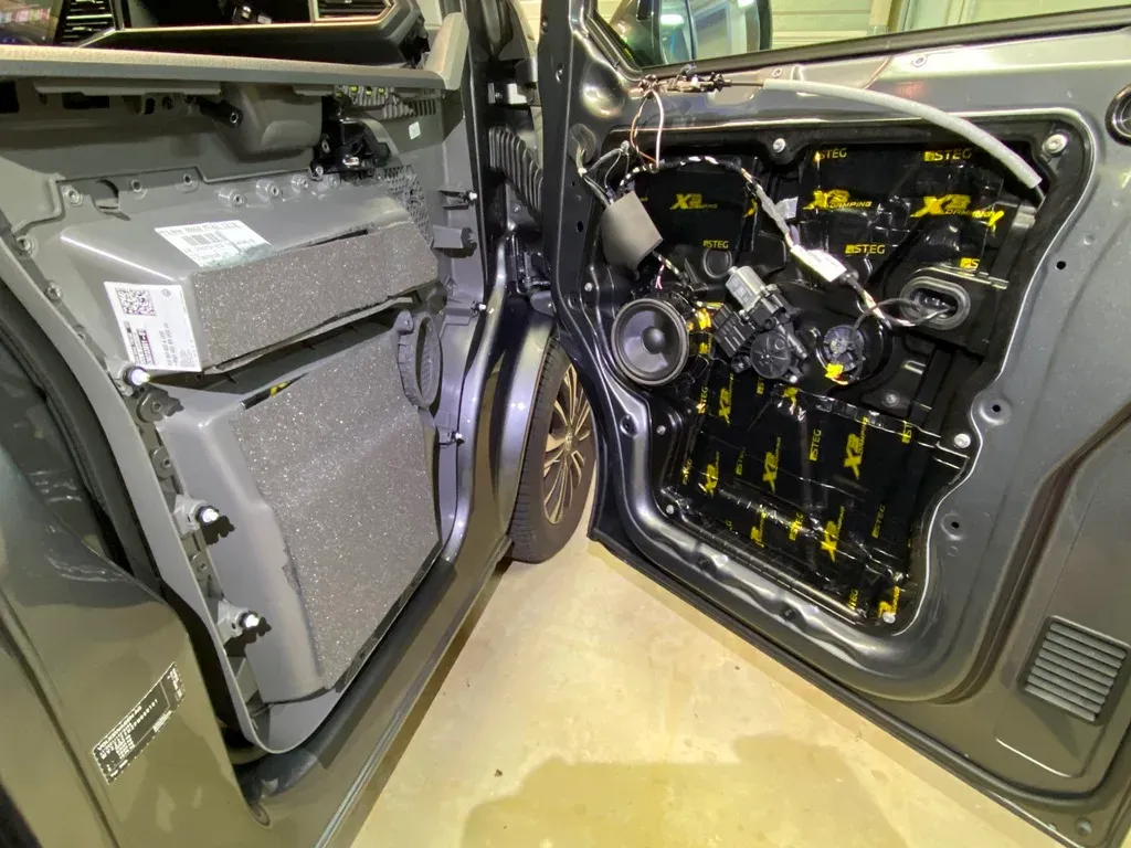 VW T6.1 California Ocean Audio System / CSP Car Hifi
