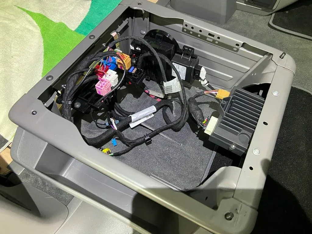 VW T6.1 California Ocean Audio System / CSP Car Hifi