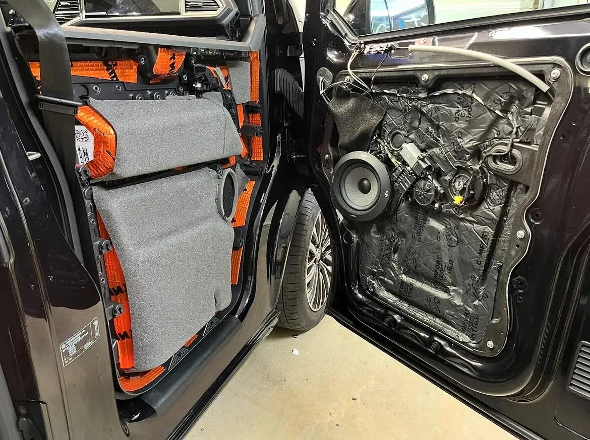 VW T6.1 Multivan mit 3 Wege High End Audio / CSP Car Hifi